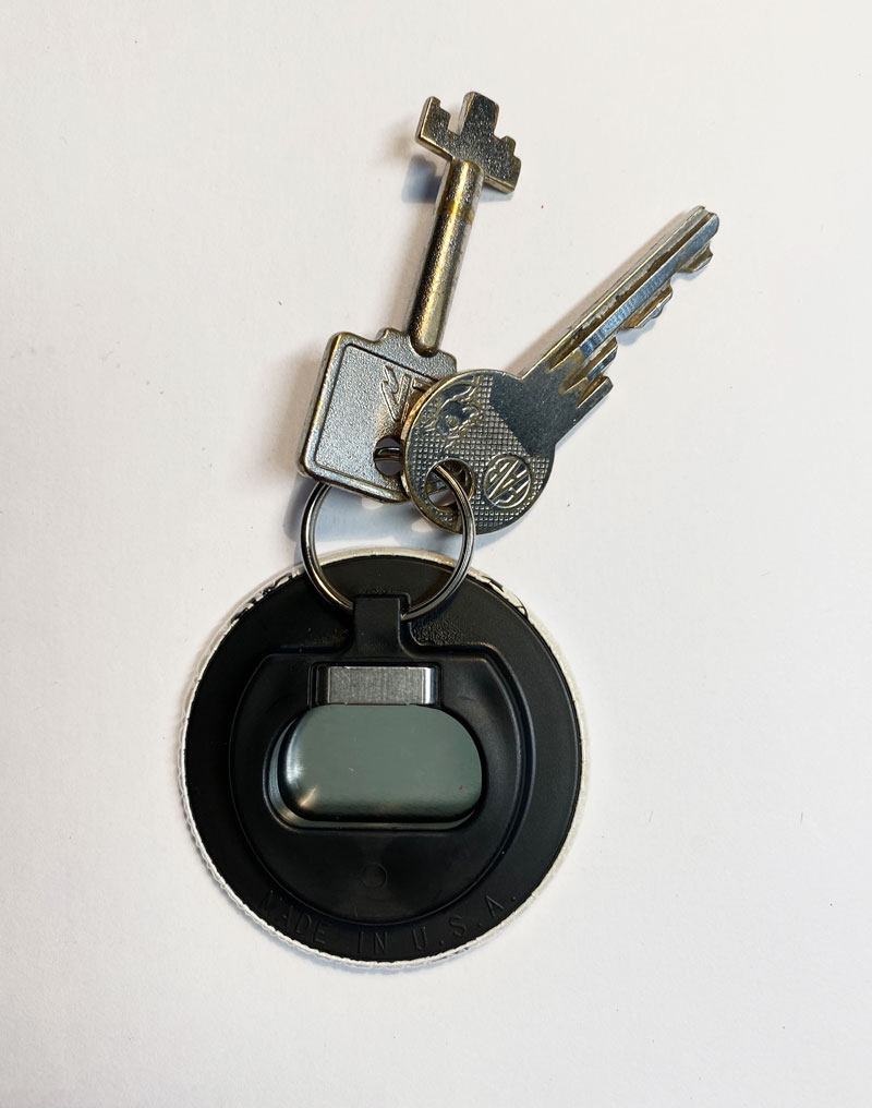 Přívěsek "THIS IS A NO SMOKING AREA"